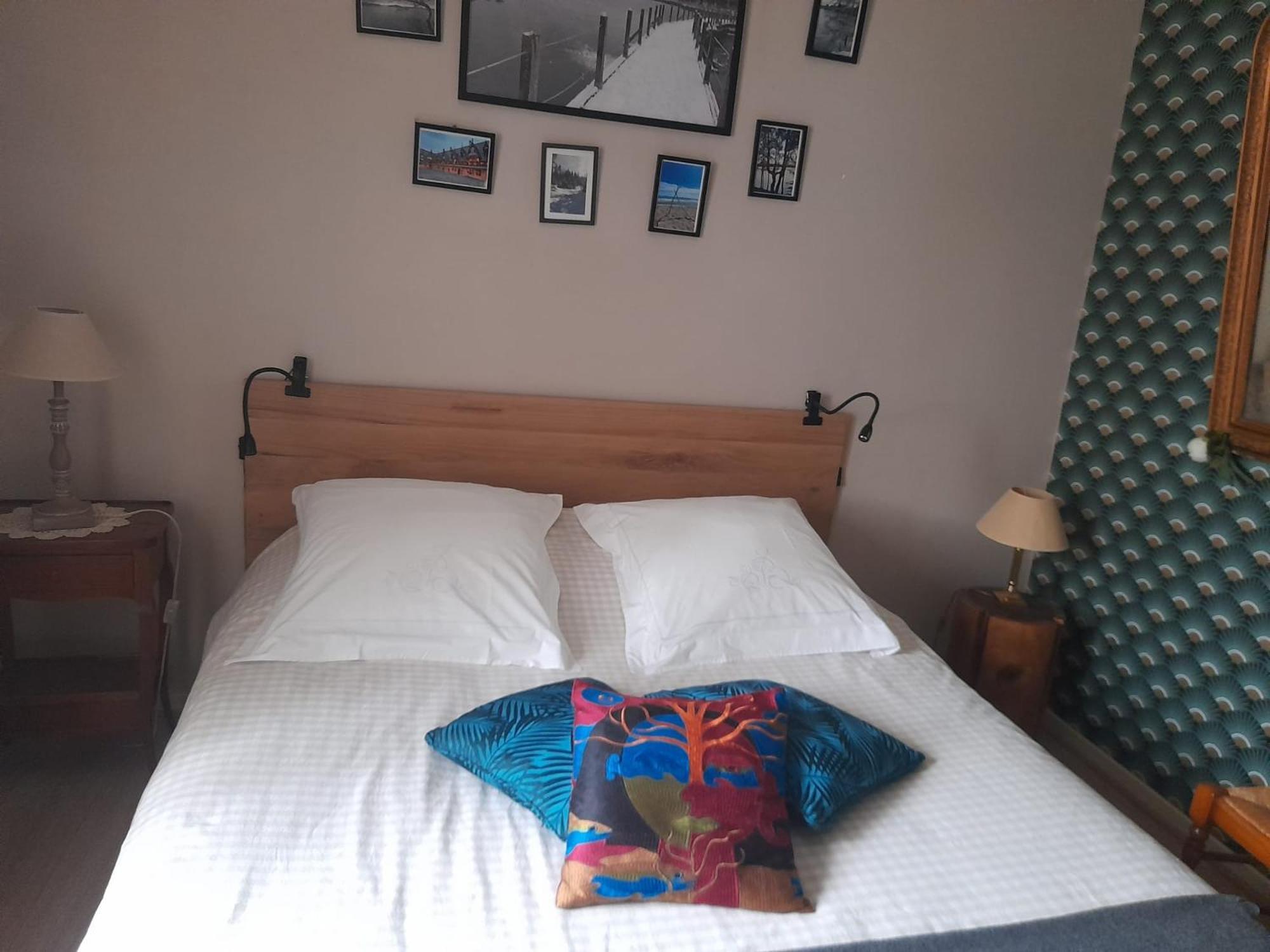 Bed and Breakfast Aux Glycines Marcilly-Ogny Exterior foto